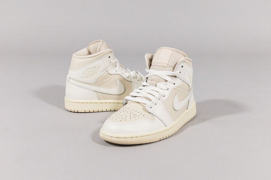 Jordan 1 Mid 'Legend Light Brown'