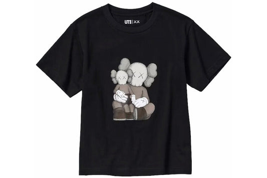 KAWS x Uniqlo Kids UT Short Sleeve Graphic TEE (Kids)