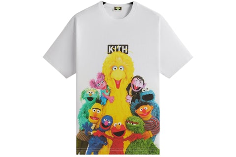 Kith x Sesame Street Group Camiseta Hug Blanco