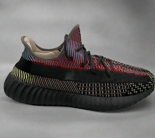 Yeezy 350 Male SNK