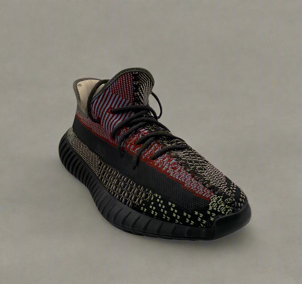 Yeezy 350 Male SNK